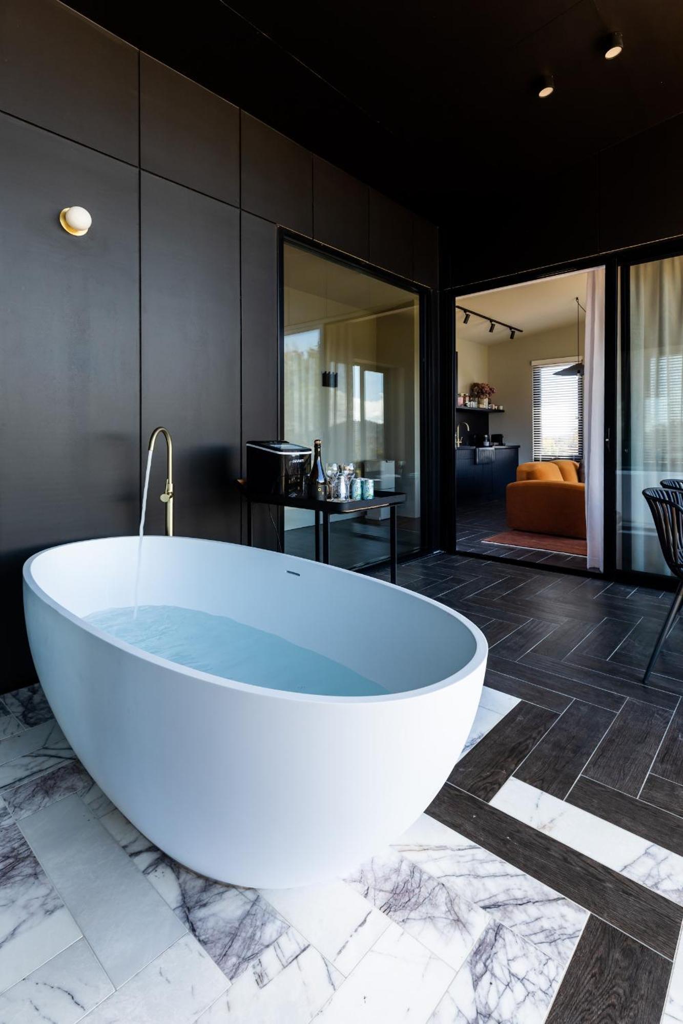 Wherewithal Luxury Suites Carlton Εξωτερικό φωτογραφία